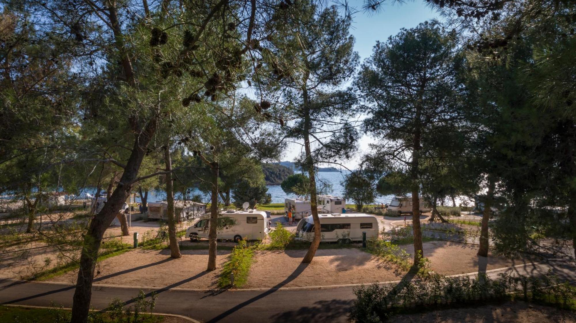 Maistra Camping Valkanela Pitches Фунтана Экстерьер фото
