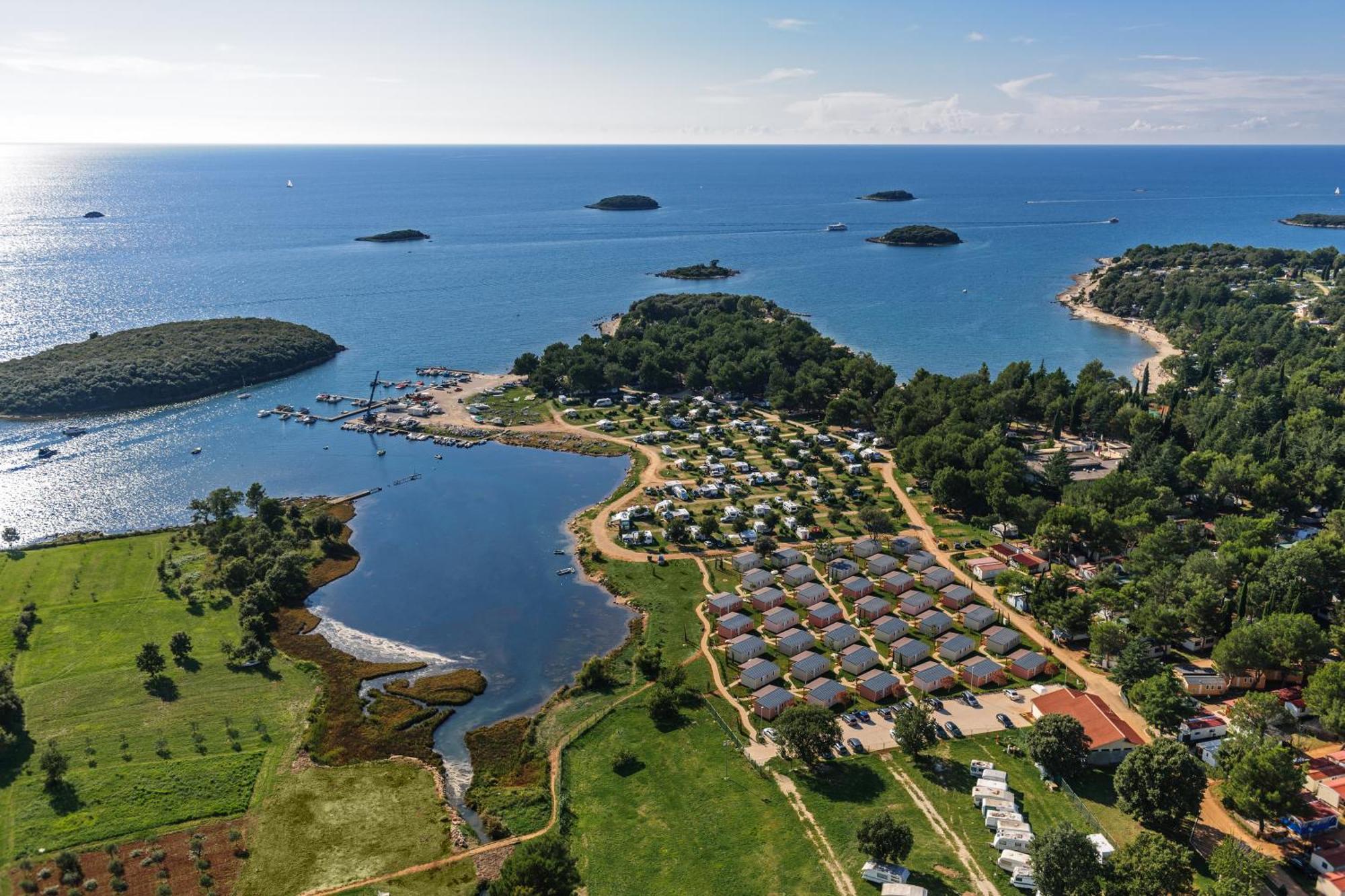 Maistra Camping Valkanela Pitches Фунтана Экстерьер фото